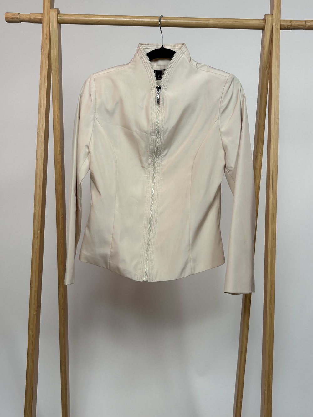 PF-1339 Fendi Sporty Cream Zip Up Jacket